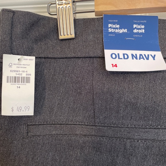 Old Navy Pixie ankle pants (BNWT) - Picture 4 of 4